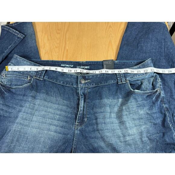 NWT Lane Bryant Distinctly Bootcut Mid rise Size 26 TALL Medium wash - Picture 6 of 6